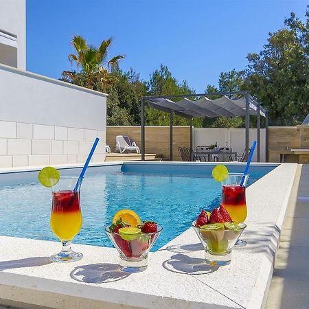 Apartments Villa V ヴィル エクステリア 写真