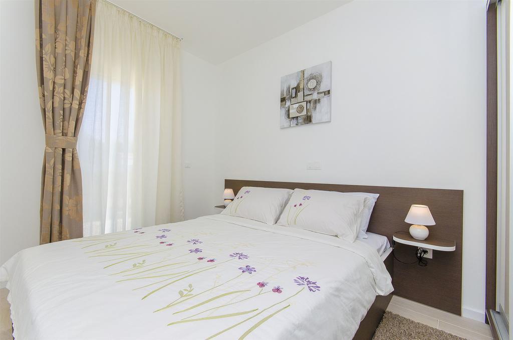 Apartments Villa V ヴィル エクステリア 写真