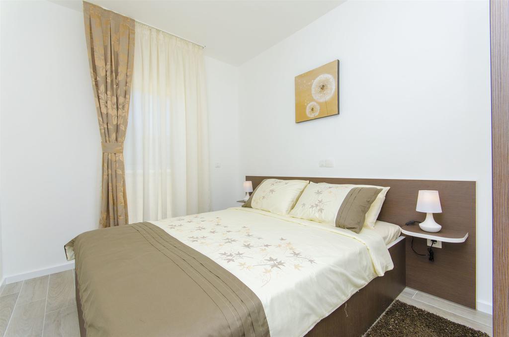 Apartments Villa V ヴィル エクステリア 写真